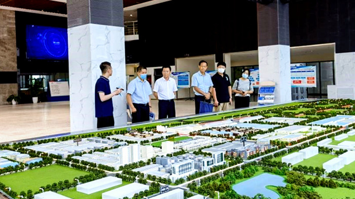 中共遼寧省委黨校蒞臨沈陽(yáng)航空產(chǎn)業(yè)園參觀調(diào)研