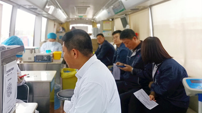 沈陽航空產(chǎn)業(yè)集團(tuán)組織員工開展“獻(xiàn)熱血、踐初心”無償獻(xiàn)血活動